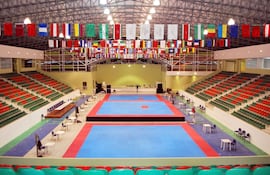 una-vista-del-hermoso-coliseo-san-antonio-de-la-ciudad-colombiana-de-tunja-departamento-de-boyaca-donde-paraguay-debutara-el-miercoles-en-el-suda--220029000000-1612133.jpg