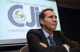 el-fiscal-alberto-nisman-tenia-a-su-cargo-la-investigacion-del-atentado-a-la-mutual-judia-amia-en-bs-as-efe-195714000000-1337506.jpg