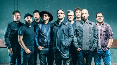 Con éxitos como “Chau”, “Comodín”, “A las nueve” y “Verte reír”, la agrupación uruguaya No Te Va Gustar se ha convertido en una de las bandas de rock más populares de la región.