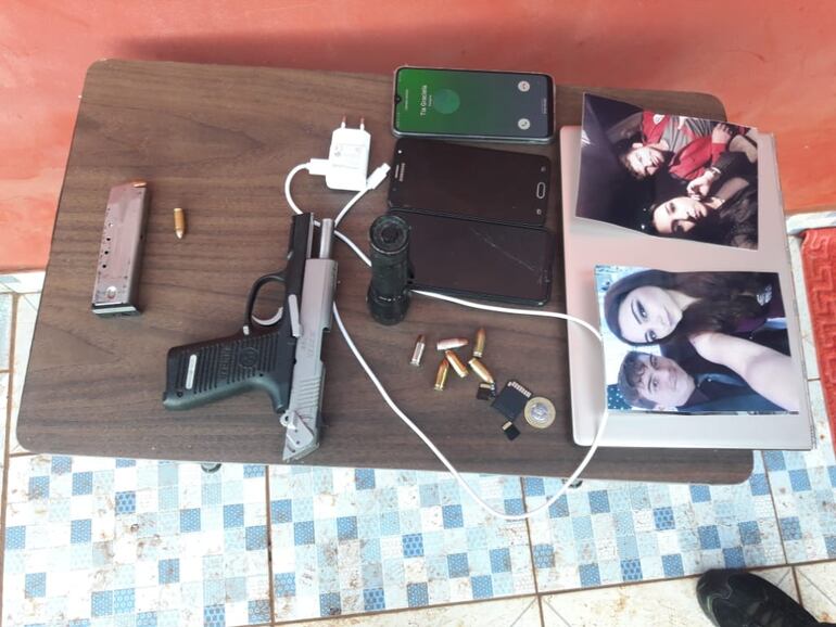 Las evidencias encontradas durante el allanamiento.