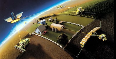 La agricultura digital con sus herramientas genera gran cantidad de información, de datos y de conocimientos acerca de los factores de producción y de las operaciones agrícolas; esto a su vez favorece al ahorro en dinero, en diversos campos de la producción.