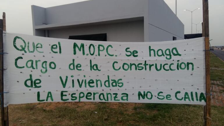 Los ribereños no aceptaron la indemnización de entre G. 20 y G. 30 millones que les ofreció el MOPC.