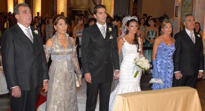 Terminada la ceremonia, los recién casados  celebraron su unión en el salón Pérez Uribe del Club Centenario. La coordinación general estuvo a cargo de Desirée Grillón.