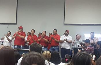 Precandidatos colorados a intendente de CDE acordaron que dirimirán diferencias a través de una encuesta y que no habrá agresiones en campaña.