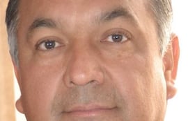 agustin-ovando-anr-anetete-intendente-de-santani-que-tambien-cobra-un-rubro-docente--234029000000-1754891.jpg