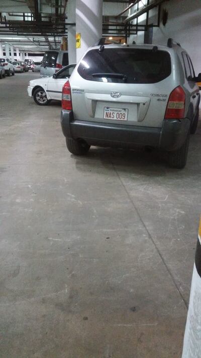 Mal estacionado.