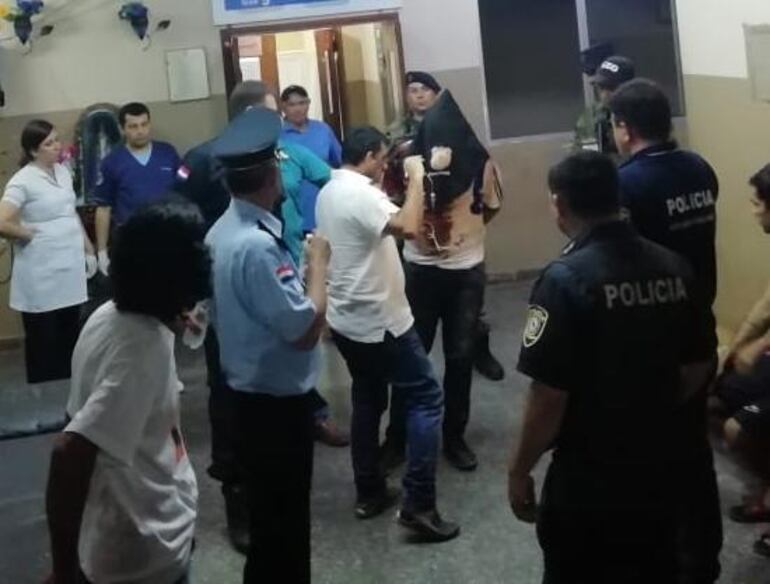 Los sospechosos fueron detenidos pese a su intento de huida.