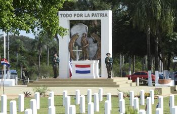 parte-del-memorial-de-la-guerra-del-chaco-inaugurado-en-el-2015-en-el-cuartel-de-la-victoria-en-san-lorenzo--235043000000-1757993.jpg