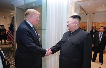 donald-trump-kim-jong-un-112726000000-1808936.JPG
