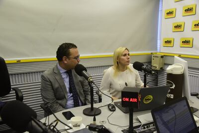 Rodrigo Galeano y Leticia Bóbeda en el estudio de ABC Cardinal.