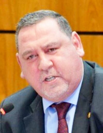 El imputado senador Javier Zacarías Irún (ANR, cartista) y su esposa ocultaron parte de sus bienes y no la declararon.