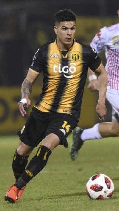 Rodrigo Fernández Cedrés, el volante uruguayo del aurinegro.
