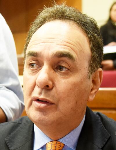 Juan Darío Monges, senador colorado, del sector cartista no se mostró muy convencido de las urnas electrónicas.