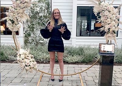 La cantante sorprendió con este look en el que se evidencian los resultados de su régimen alimentario y de entrenamiento.