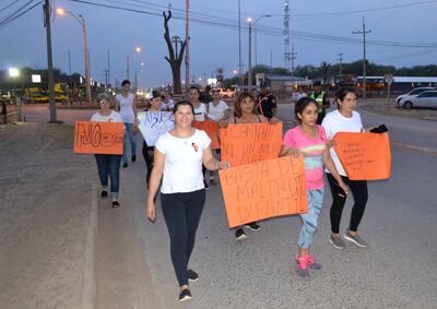Marcha contra abusos en Loma Plata.
