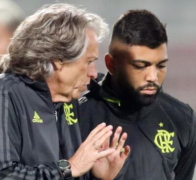 Indicaciones de Jorge Jesús a Gabigol, del “Fla”.