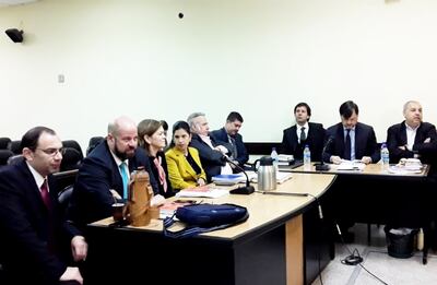 Los cuatro acusados: los exsenadores González Daher y Oviedo Matto, Raúl Fernández L. y Carmelo Caballero, sabrán hoy si el proceso se eleva a juicio oral. Sus incidentes fueron refutados.