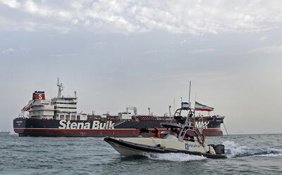 Por el   estrecho de Ormuz –en el Golfo Pérsico– cruza una quinta parte del comercio mundial  del crudo.