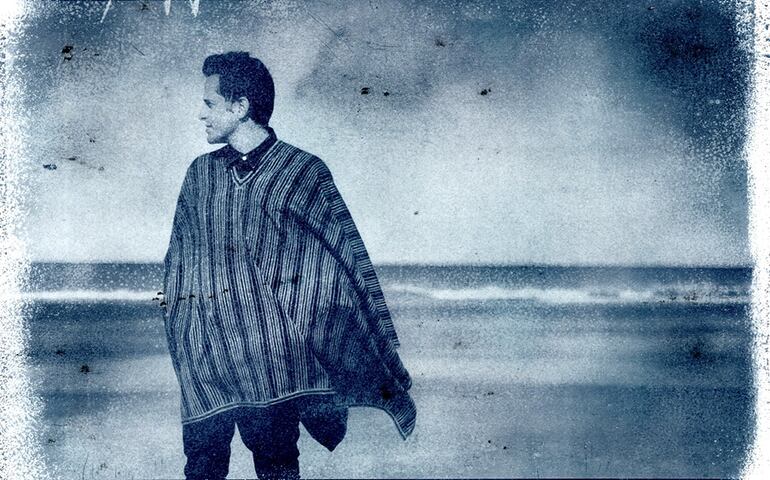 El músico y compositor uruguayo en la portada de su álbum "Pampero".