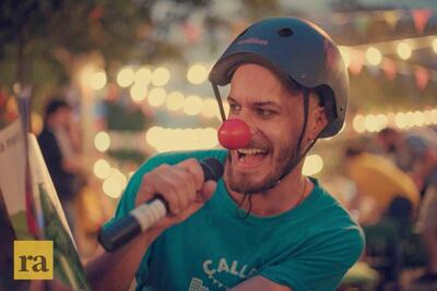 El actor y docente Rubén Zapattini ofrecerá hoy una propuesta para los más pequeños de la casa.