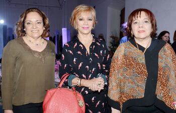 marta-mareco-de-ros-marithe-rassmussen-y-maria-eugenia-ruiz--201913000000-1439236.jpg