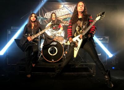 Arianna Cuenca, Melissa Narváez y Mike Martínez conforman actualmente Nightbound y están de estreno con un videoclip.