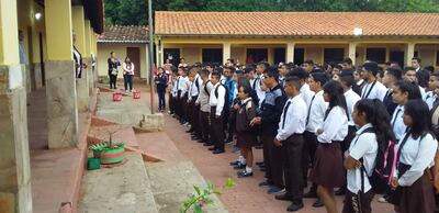 Colegio y escuela San Agustín, de Emboscada.