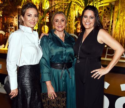 Eliana Gunder, Emma Barrail y Patricia Guillén.