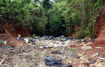 basural-en-la-zona-conocida-como-tape-tuja-en-el-barrio-las-mercedes-la-seam-ya-abrio-el-sumario-y-emitio-las-medidas-correctivas--193640000000-1695706.jpg