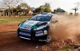 diego-dominguez-con-el-ford-fiesta-r5-demostro-estar-en-excelentes-condiciones-pese-a-no-correr-este-ano-el-campeonato-nacional-logrando-el-mejor-215856000000-1362783.jpg