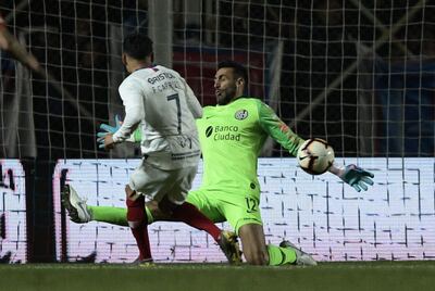 Federico Carrizo tuvo la chance más clara de Cerro Porteño en todo el partido.