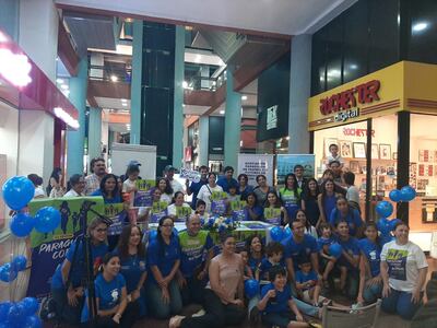 Los que participaron del lanzamiento de esta corrida solidaria.