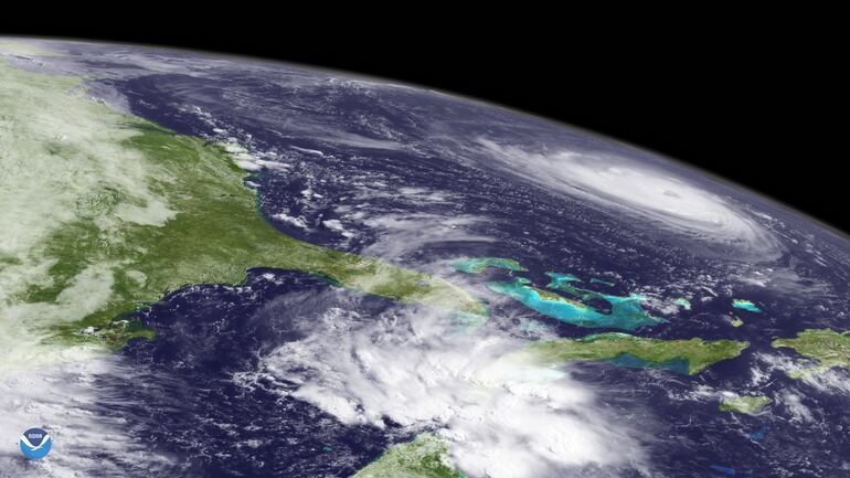 Imagen satelital que muestra el avance del ciclón Amphan.