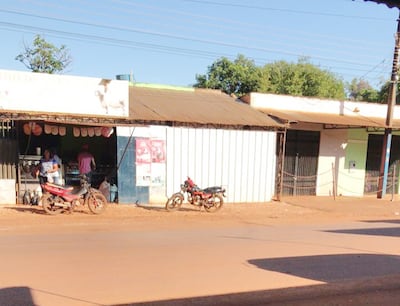 La bodega donde ocurrió el atraco, tras el cual un asaltante fue abatido, según el informe policial.