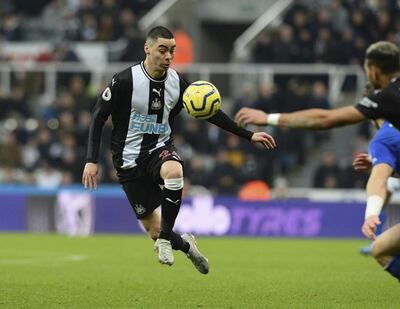 El paraguayo Miguel Ángel Almirón Rejala (25 años), del Newcastle, buscará destacarse    hoy por la FA Cup inglesa.