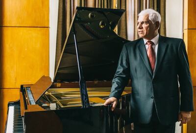 El pianista Rubén Darío “Lobo” Martínez ofrecerá hoy un particular encuentro pianístico, para celebrar sus 55 años de trayectoria musical.