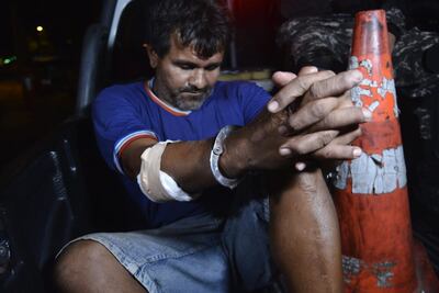 El herido resultó tener una orden de captura por abuso sexual en niños.