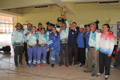 Los componentes del team campeón de la APCP.