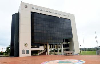 la-conmebol-no-presento-hasta-ahora-ninguna-denuncia-contra-los-que-dilapidaron-sus-recursos-a-traves-de-maniobras-corruptas--215534000000-1442933.jpg