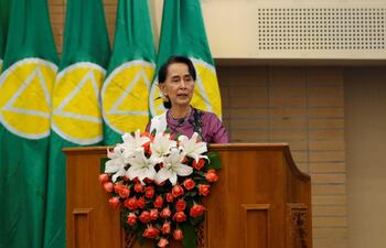 aung-san-suu-kyi-83112000000-1657557.JPG