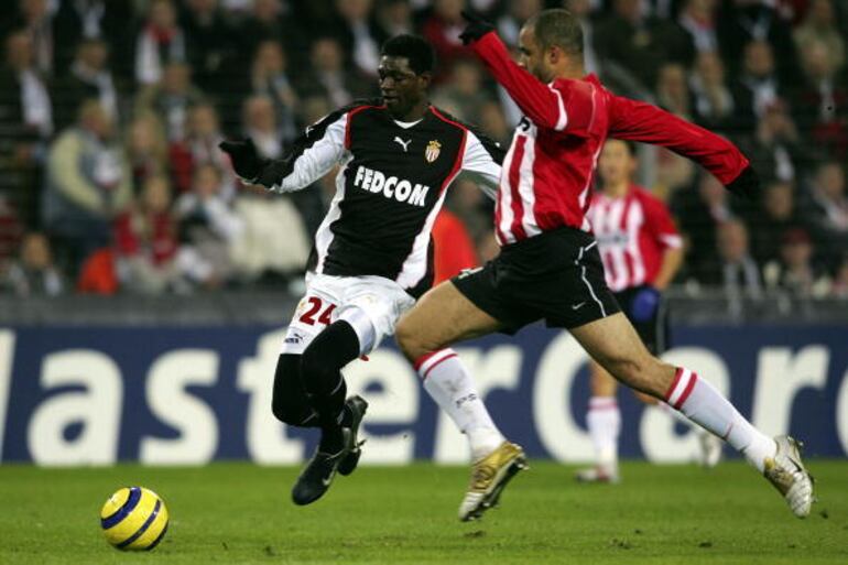 Emmanuel Adebayor, Olimpia.