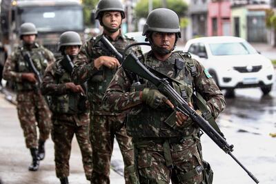Soldados de las Fuerzas Armadas de Brasil desplegados en las calles de  Fortaleza, en el estado de Ceará.