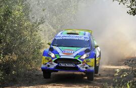 tremendo-el-trabajo-de-tiago-weiler-con-el-ford-fiesta-r5-evo-para-ganar-la-primera-etapa-del-rally-de-acosta-u-junto-a-diego-cagnotti--235414000000-1489274.jpg