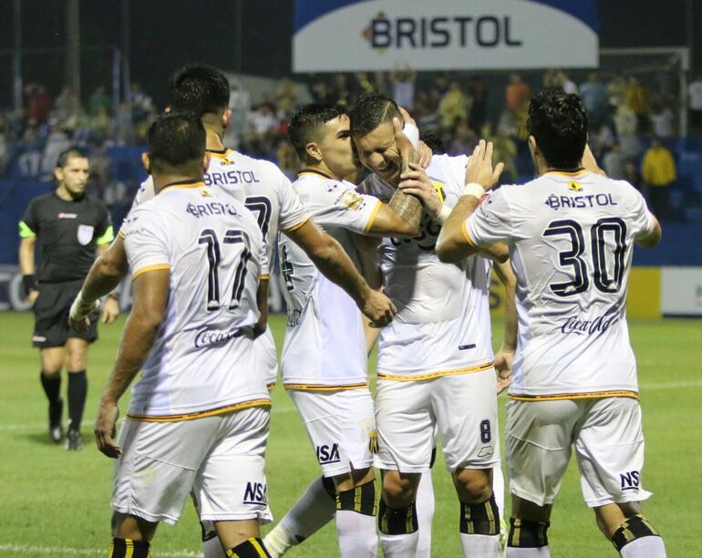 Alegría plena del campeón luego de cada anotación.