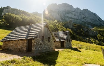 una-cabana-en-el-parque-nacional-sutjeska-en-bosnia-el-02-07-2012--90617000000-1706557.jpeg