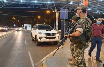 Se cierra paso por Puente de la Amistad