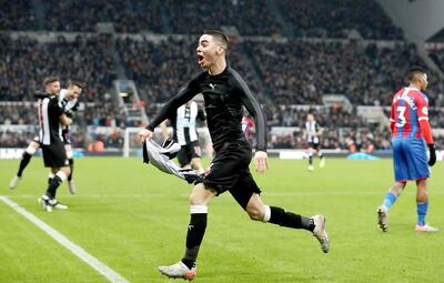 Así celebró ayer Miguel Almirón el gol marcado y que dio la victoria al Newcastle en la Premier League, frente al Crystal Palace.