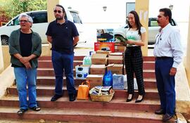 Jóvenes juntaron 700 libros para reconstruir biblioteca callejera