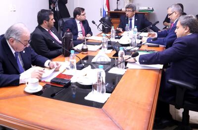 José Torres Kirmser, Claudio Bacchetta, Carlos Cabrera, Roberto González, Cristian Kriskovich y Adrián Salas, en la sesión, ayer.