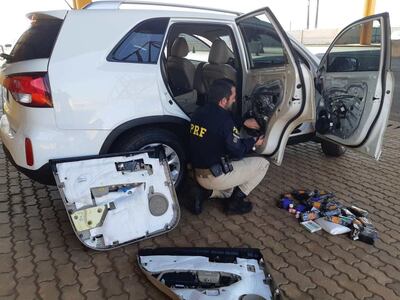 Las drogas estaban ocultas en las puertas y asientos del automóvil.